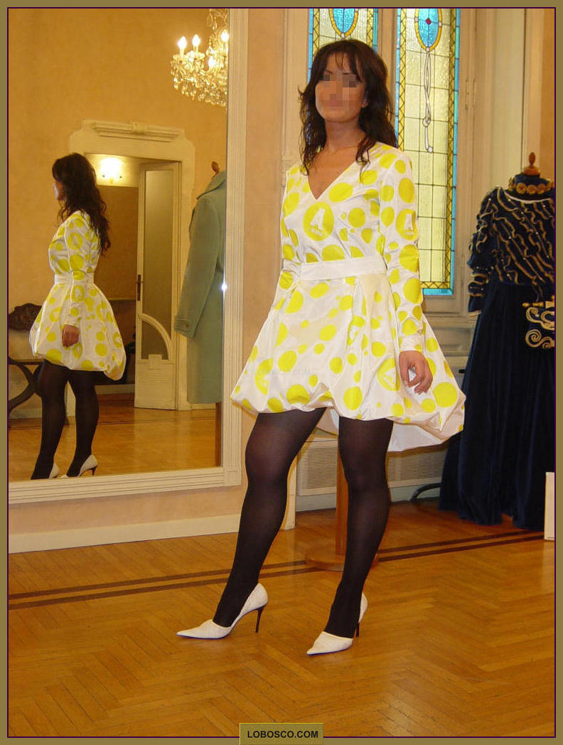 lobosco.com_00002417_abito_donna_woman_dress_cocktail_corto_costumi_teatrali_storici_carnevale_spettacolo_costumes_clothing_theatrical_historical_carnival_performance_Alessi_01.jpg