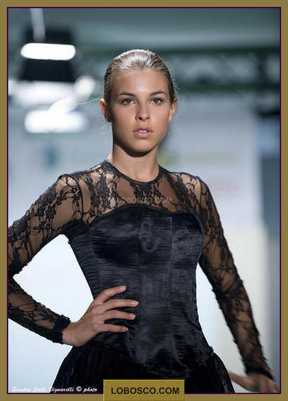 lobosco.com_00004457_abiti_su_misura_donna_woman_dress_made_in_measures_bespoke_tailorscut_corto_nero_cocktail_black__DSC35.jpg