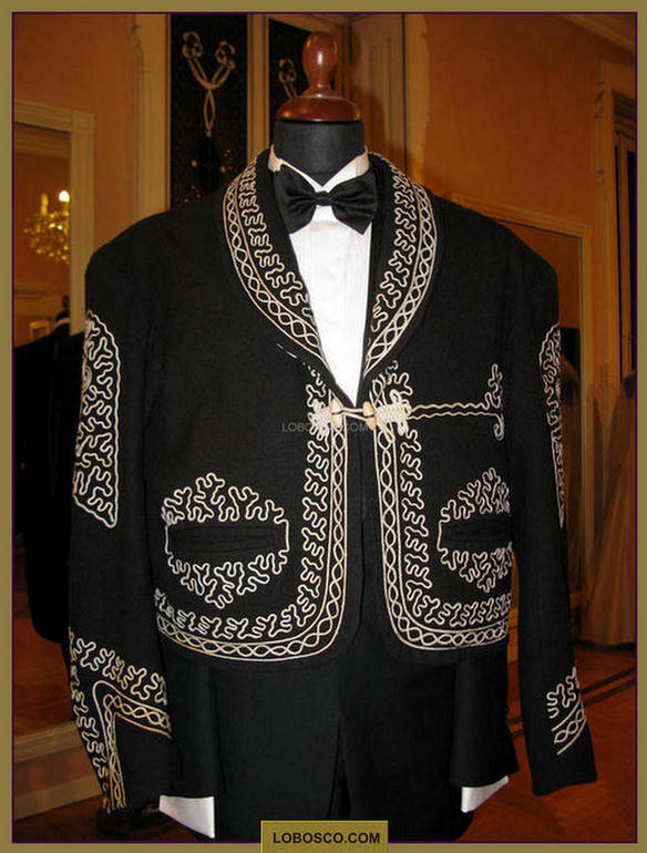 lobosco.com_00004527_abiti_su_misura_uomo_man_suit_made_in_measures_bespoke_tailorscut_mariaches_nero_balck_IMG_2852.jpg